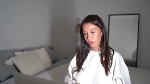 Dorothea online show from October 12, 2025, 8:30 pm