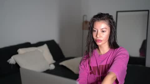 Dorothea online show from November 10, 2025, 9:25 pm