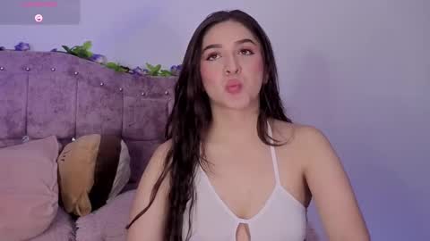 Snapshot of sweet_anllela chatting on February 2, 2026, 2:32 am Sthefany Lauren Independent Model online show from February 2, 2026, 2:32 am