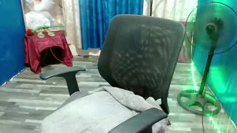 Chelsy online show from October 13, 2025, 1:22 pm