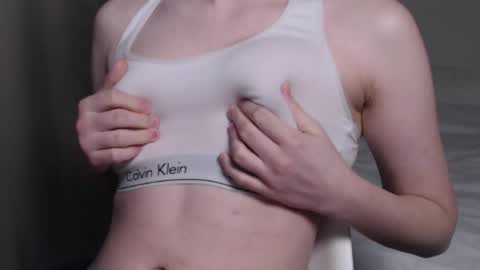 Snapshot of sweet_baby_kate chatting on January 9, 2025, 9:05 pm Kate and Erica online show from January 9, 2025, 9:05 pm