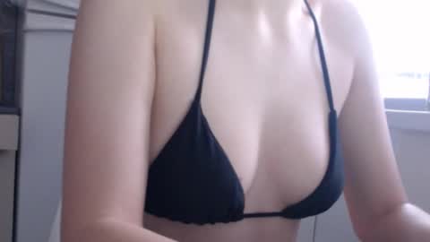 Kate and Erica online show from November 24, 2025, 8:25 am