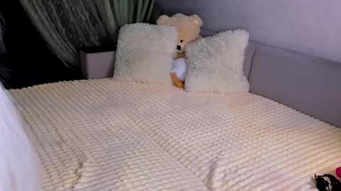 Snapshot of sweet_barbe chatting on January 9, 2026, 4:21 pm Alice online show from January 9, 2026, 4:21 pm