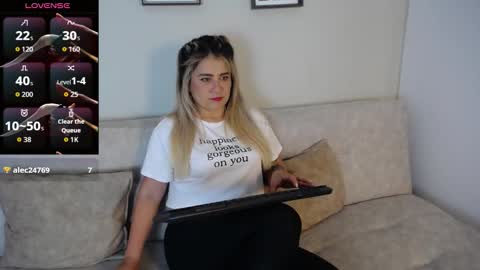 Bella Valery online show from October 23, 2025, 9:46 pm