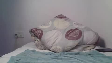 Snapshot of sweet_berry90 chatting on October 31, 2025, 1:17 am Sweet berry90 online show from October 31, 2025, 1:17 am