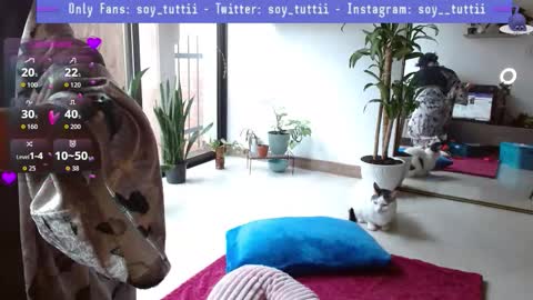 Snapshot of sweet_bluee chatting on January 12, 2026, 4:12 pm Tutti online show from January 12, 2026, 4:12 pm