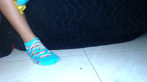 Bubbles online show from November 10, 2025, 4:55 am