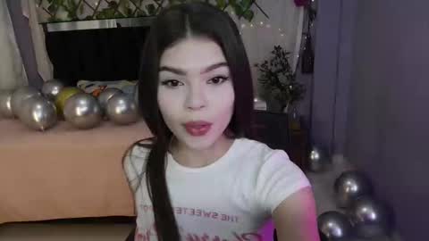 Snapshot of sweet_c4ndy chatting on September 18, 2025, 4:09 pm Candy online show from September 18, 2025, 4:09 pm