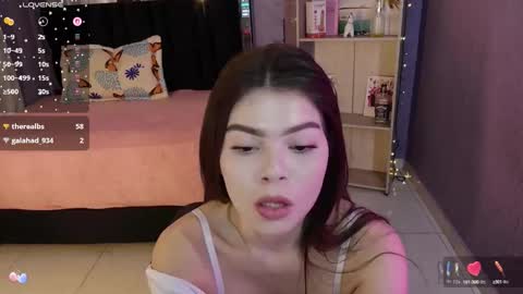 Snapshot of sweet_c4ndy chatting on October 11, 2025, 3:54 pm Candy online show from October 11, 2025, 3:54 pm