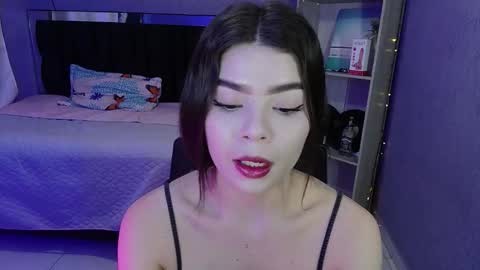 Snapshot of sweet_c4ndy chatting on November 13, 2025, 3:11 pm Candy online show from November 13, 2025, 3:11 pm