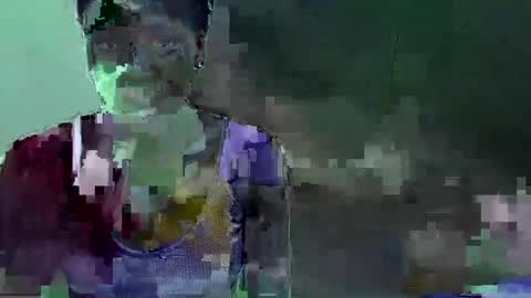 Snapshot of sweet_candie01 chatting on January 6, 2026, 5:44 am sweet_candie01 online show from January 6, 2026, 5:44 am