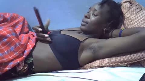 Snapshot of sweet_candie01 chatting on March 19, 2026, 7:07 pm sweet_candie01 online show from March 19, 2026, 7:07 pm