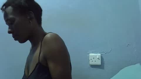 Snapshot of sweet_candie01 chatting on March 20, 2026, 7:24 am sweet_candie01 online show from March 20, 2026, 7:24 am