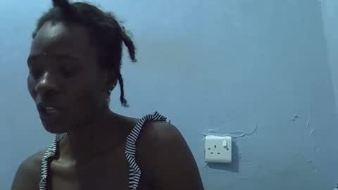 Snapshot of sweet_candie01 chatting on March 23, 2026, 4:44 pm sweet_candie01 online show from March 23, 2026, 4:44 pm