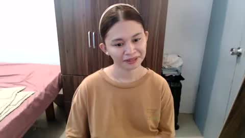 Snapshot of sweet_cassyxx chatting on March 9, 2026, 5:11 am sweet_cassyxx online show from March 9, 2026, 5:11 am