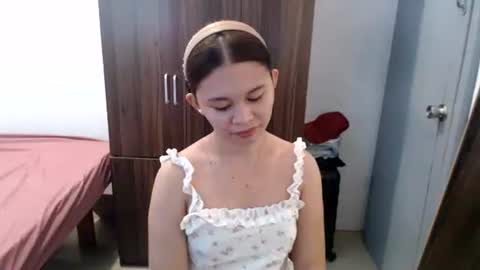 Snapshot of sweet_cassyxx chatting on March 11, 2026, 6:19 am sweet_cassyxx online show from March 11, 2026, 6:19 am