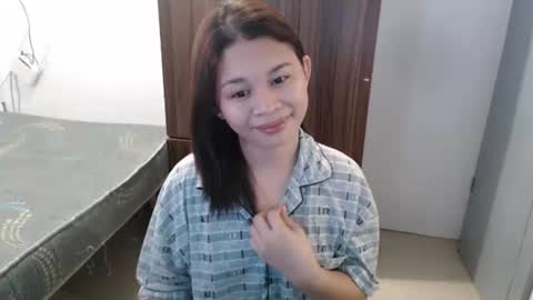 Snapshot of sweet_cassyxx chatting on April 13, 2026, 12:10 pm sweet_cassyxx online show from April 13, 2026, 12:10 pm
