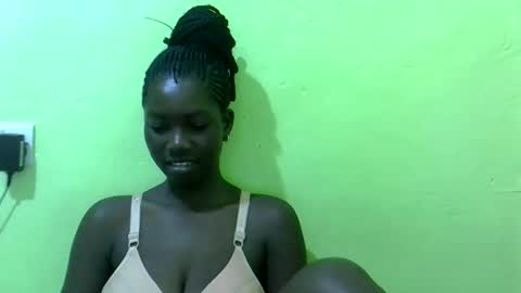 Snapshot of sweet_cherie1 chatting on February 5, 2026, 7:46 am sweet_cherie1 online show from February 5, 2026, 7:46 am