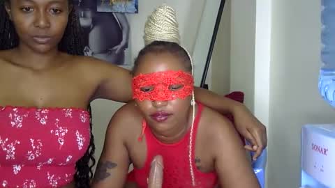 sweet_cindy5 online show from November 22, 2025, 2:49 pm