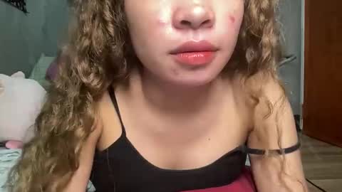 Snapshot of sweet_daisy04 chatting on February 5, 2026, 5:01 am Daisy online show from February 5, 2026, 5:01 am