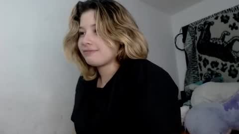 sweet_dream_10 online show from July 12, 2026, 3:08 am