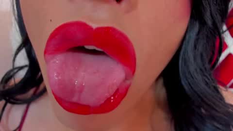 Snapshot of sweet_eliizabeth chatting on May 4, 2026, 12:45 pm sweet_eliizabeth online show from May 4, 2026, 12:45 pm