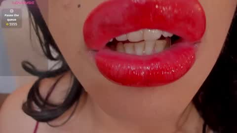 Snapshot of sweet_eliizabeth chatting on May 9, 2026, 1:05 pm sweet_eliizabeth online show from May 9, 2026, 1:05 pm
