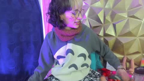 Snapshot of sweet_emmili chatting on December 6, 2024, 3:22 pm emmili online show from December 6, 2024, 3:22 pm