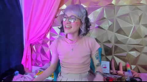 Snapshot of sweet_emmili chatting on December 28, 2024, 3:26 pm emmili online show from December 28, 2024, 3:26 pm