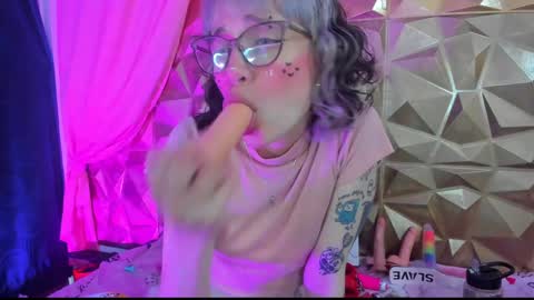 Snapshot of sweet_emmili chatting on January 16, 2025, 3:13 pm emmili online show from January 16, 2025, 3:13 pm