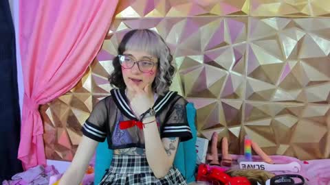 Snapshot of sweet_emmili chatting on February 8, 2025, 6:12 pm emmili online show from February 8, 2025, 6:12 pm