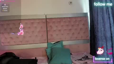 Snapshot of sweet_emmili chatting on May 19, 2026, 12:22 pm emmili online show from May 19, 2026, 12:22 pm