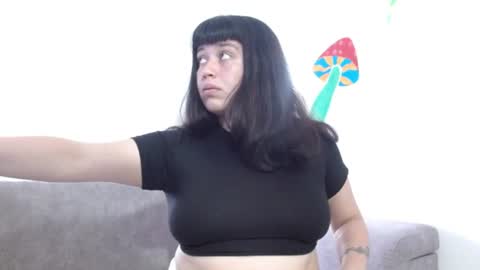 sweet_ferr online show from August 8, 2026, 2:52 pm