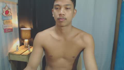 Snapshot of sweet_guyxx chatting on December 10, 2024, 1:55 pm sweet_guyxx online show from December 10, 2024, 1:55 pm