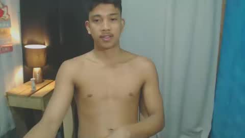 Snapshot of sweet_guyxx chatting on January 13, 2025, 2:11 pm sweet_guyxx online show from January 13, 2025, 2:11 pm