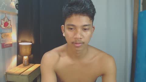 Snapshot of sweet_guyxx chatting on January 23, 2025, 12:30 pm sweet_guyxx online show from January 23, 2025, 12:30 pm