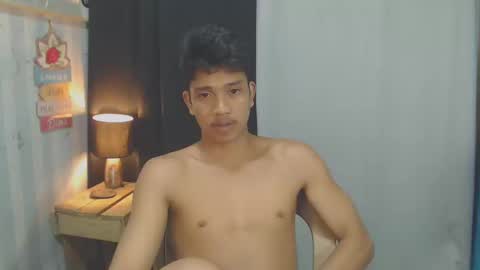 Snapshot of sweet_guyxx chatting on February 2, 2025, 1:08 pm sweet_guyxx online show from February 2, 2025, 1:08 pm