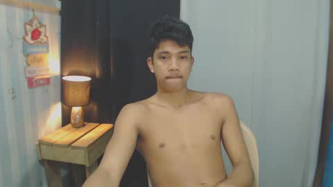 Snapshot of sweet_guyxx chatting on February 10, 2025, 5:52 pm sweet_guyxx online show from February 10, 2025, 5:52 pm