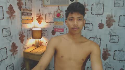 Snapshot of sweet_guyxx chatting on February 27, 2025, 7:37 pm sweet_guyxx online show from February 27, 2025, 7:37 pm