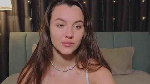 Snapshot of sweet_haeven chatting on March 21, 2026, 11:37 am Im Mia.LOVELY PATTERNS 100 120 160 200 my toy buzzes from 2 tip online show from March 21, 2026, 11:37 am