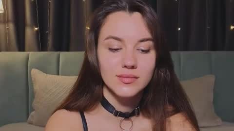 Snapshot of sweet_haeven chatting on March 22, 2026, 1:58 pm Im Mia.LOVELY PATTERNS 100 120 160 200 my toy buzzes from 2 tip online show from March 22, 2026, 1:58 pm