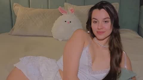 Snapshot of sweet_haeven chatting on April 11, 2026, 8:13 pm Im Mia.LOVELY PATTERNS 100 120 160 200 my toy buzzes from 2 tip online show from April 11, 2026, 8:13 pm