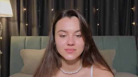 Snapshot of sweet_haeven chatting on April 25, 2026, 9:23 pm Im Mia.LOVELY PATTERNS 100 120 160 200 my toy buzzes from 2 tip online show from April 25, 2026, 9:23 pm
