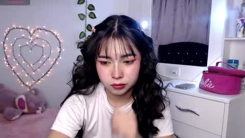 Snapshot of sweet_hannaah chatting on February 13, 2026, 10:33 am Hannah online show from February 13, 2026, 10:33 am