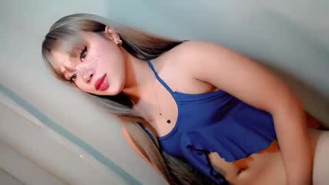 Snapshot of sweet_honeylove chatting on March 16, 2026, 4:51 am Anisha online show from March 16, 2026, 4:51 am