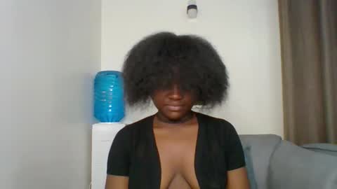 Snapshot of sweet_jenica chatting on January 17, 2026, 5:01 am ESTHER NEEMA online show from January 17, 2026, 5:01 am