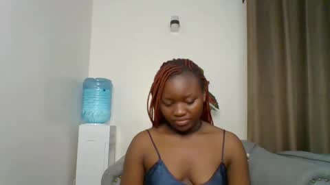 Snapshot of sweet_jenica chatting on April 2, 2026, 4:10 am ESTHER NEEMA online show from April 2, 2026, 4:10 am