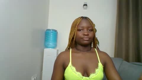 Snapshot of sweet_jenica chatting on April 27, 2026, 4:21 am ESTHER NEEMA online show from April 27, 2026, 4:21 am