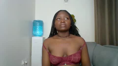 Snapshot of sweet_jenica chatting on May 20, 2026, 5:02 am ESTHER NEEMA online show from May 20, 2026, 5:02 am