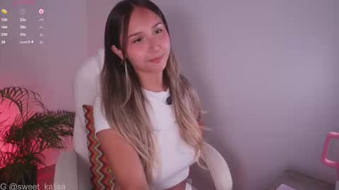 Snapshot of sweet_kalisa chatting on January 18, 2026, 12:36 am Call me Kali online show from January 18, 2026, 12:36 am